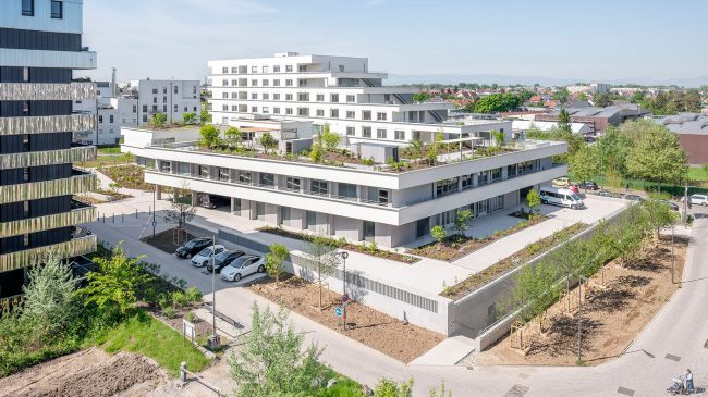 Ensemble immobilier mixte