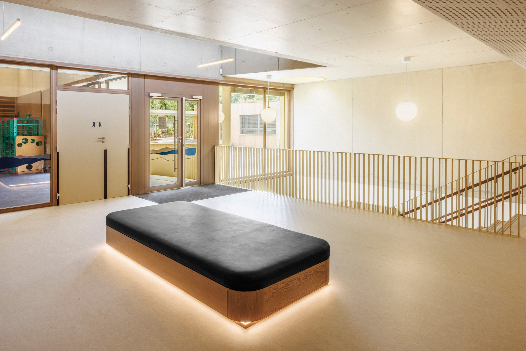 Photo - DWPA_GS_CLAIRE_ROMAN_HD-19